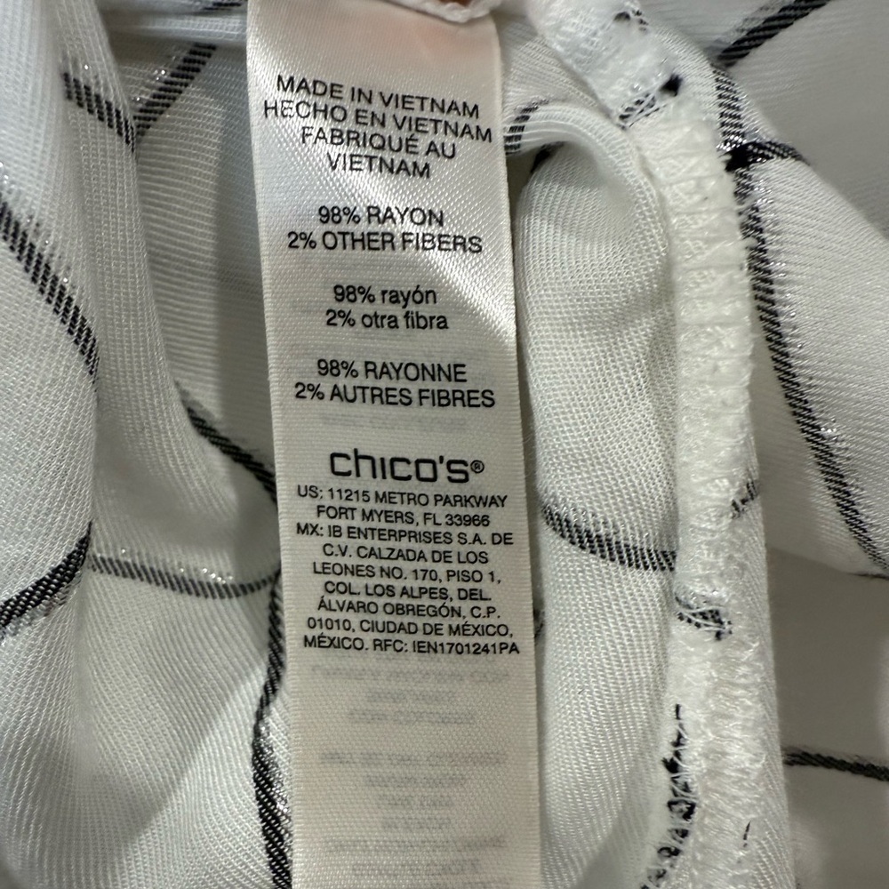 Chico’s Windowpane Plaid Blouse White Black Shimmer Button Front Top Size 1 US 8 - Picture 8 of 10